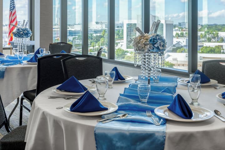 Holiday Inn Miami - International Airport by IHG