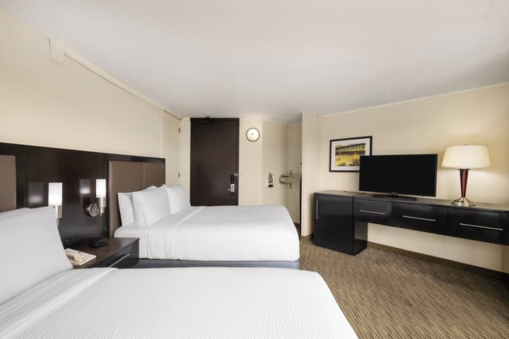Holiday Inn Miami - International Airport by IHG