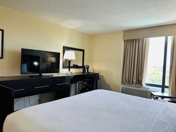 Holiday Inn Miami - International Airport by IHG