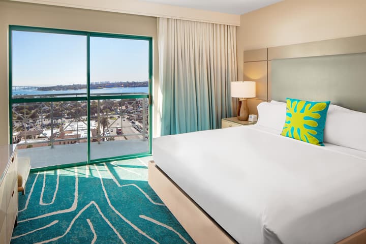 Embassy Suites by Hilton San Diego Bay Downtown