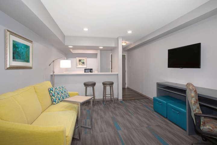 Hampton Inn Monterey