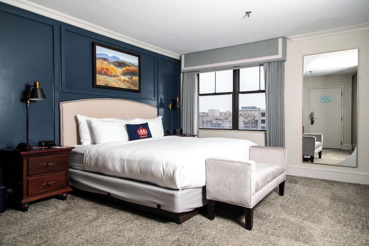 The Dunhill Hotel