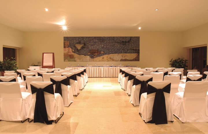 Emporio Ixtapa - with Optional All Inclusive