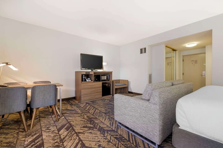 Best Western Plus Bayside Inn