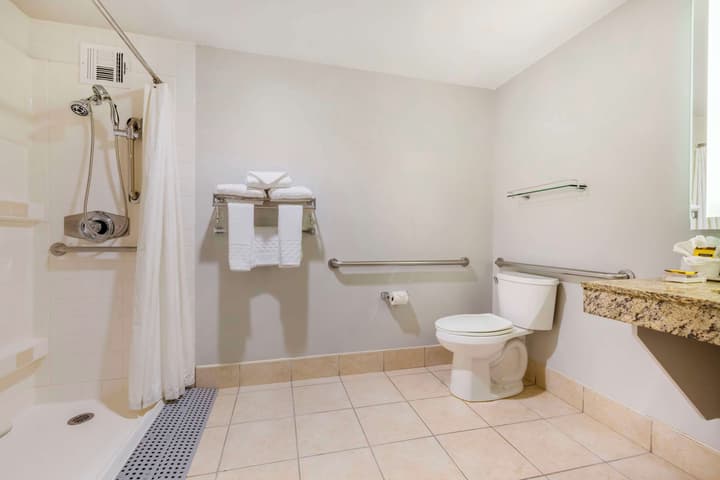 Best Western Plus Bayside Inn