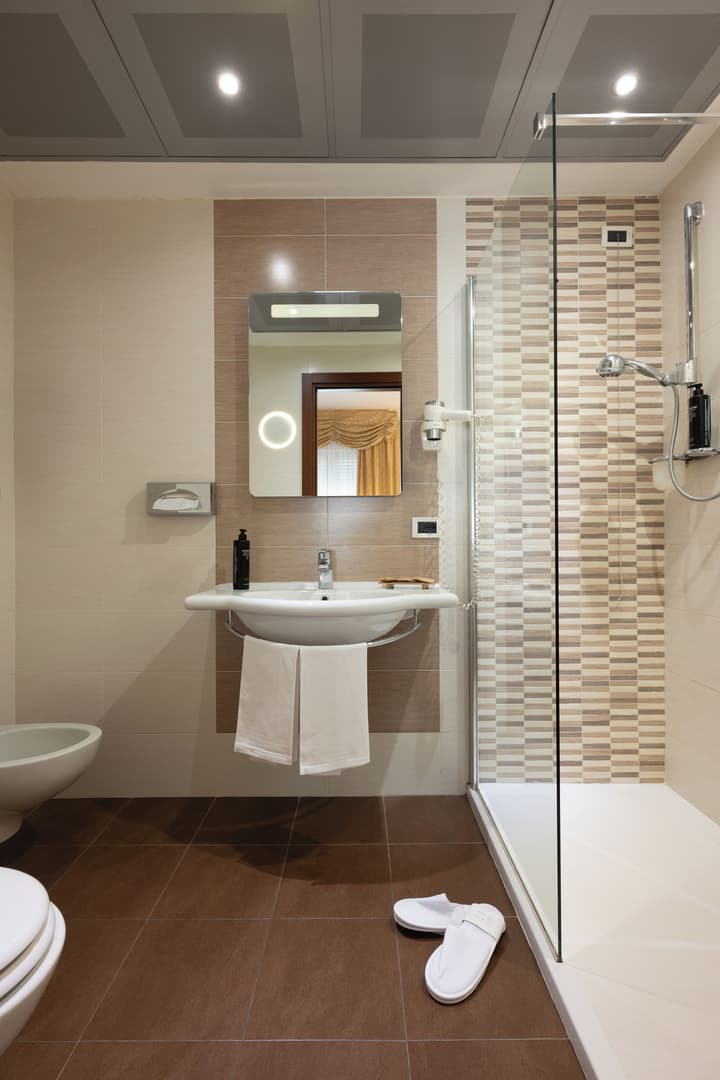 HOTEL STENDHAL