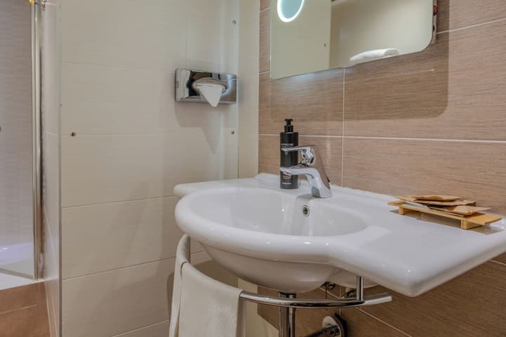 HOTEL STENDHAL