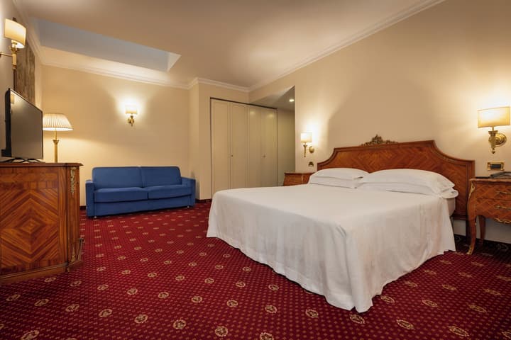 HOTEL STENDHAL