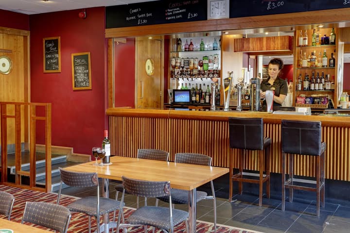 Best Western Kings Manor Hotel
