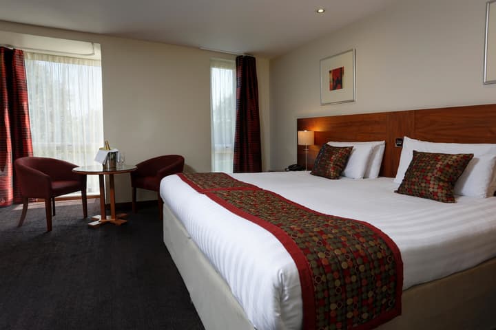 Best Western Kings Manor Hotel