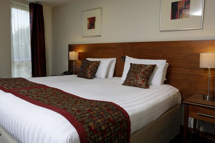 Best Western Kings Manor Hotel