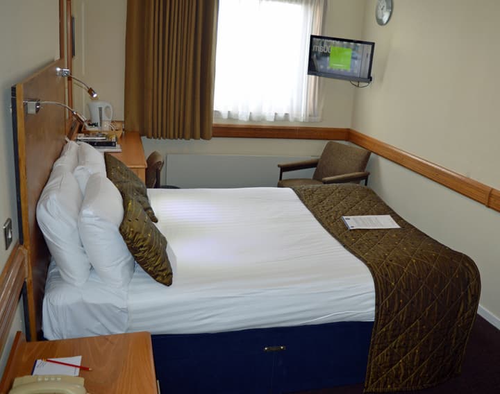 Best Western Kings Manor Hotel