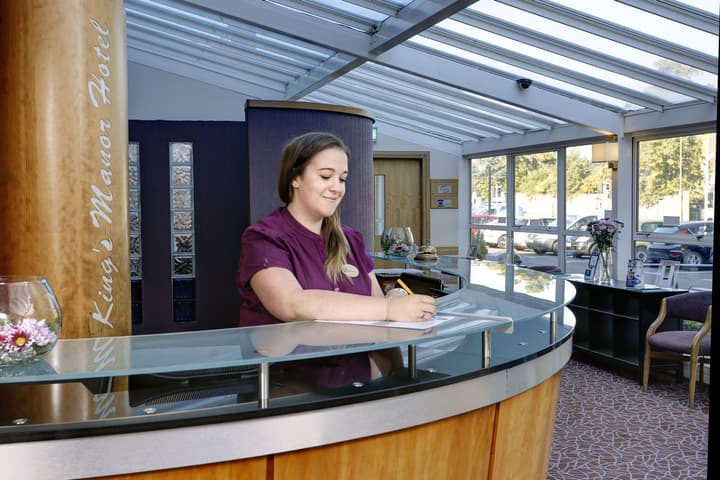 Best Western Kings Manor Hotel