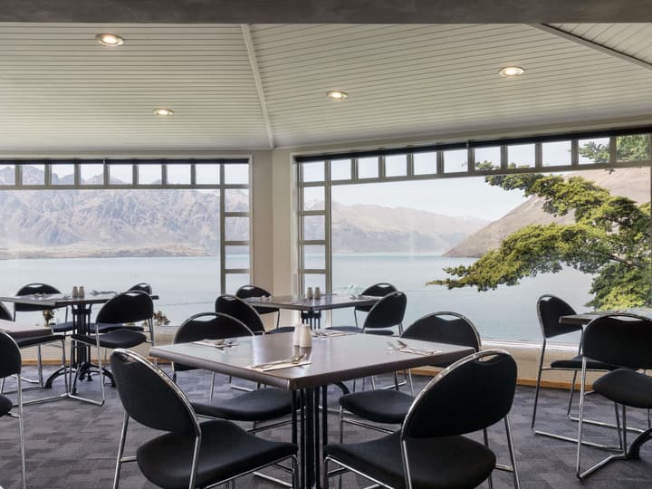 Mövenpick Queenstown