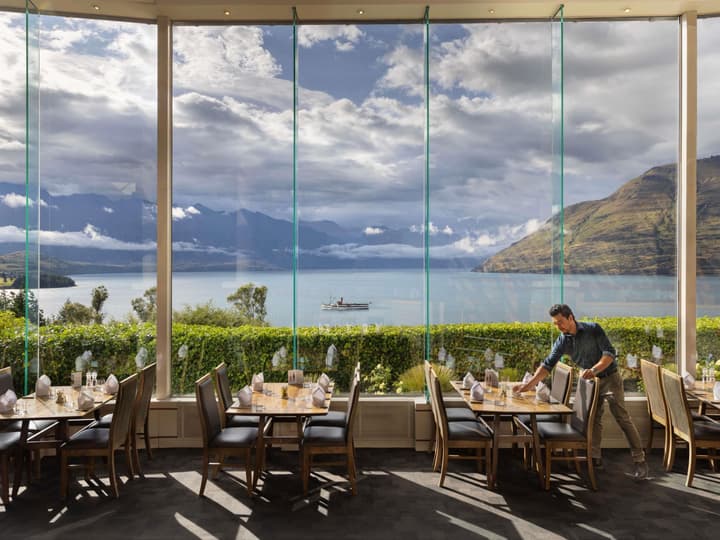 Mövenpick Queenstown