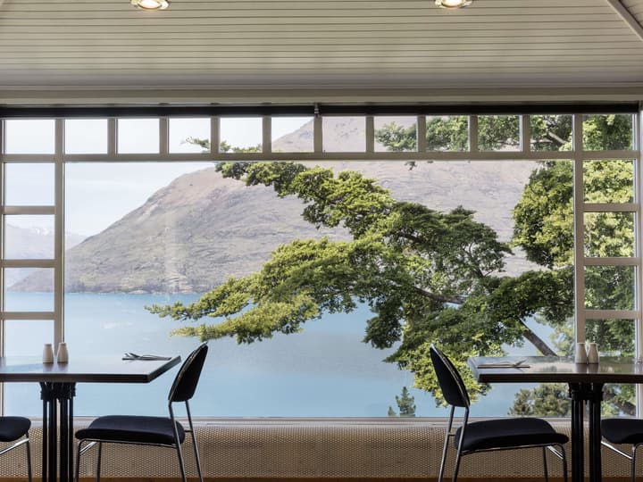 Mövenpick Queenstown