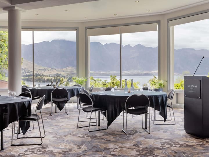 Mövenpick Queenstown