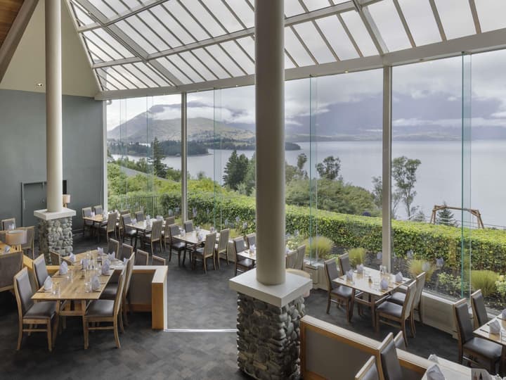 Mövenpick Queenstown