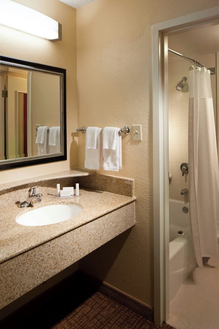 Courtyard by Marriott Tallahassee Downtown/Capitol