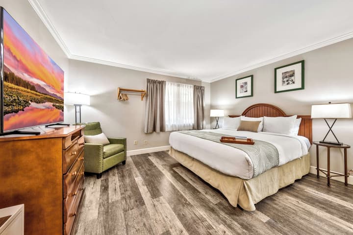 Forest Suites Resort at Heavenly Village