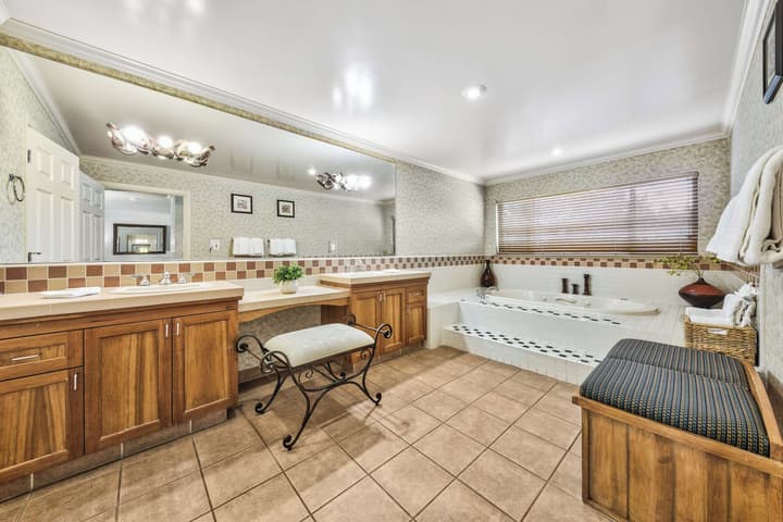 Forest Suites Resort at Heavenly Village