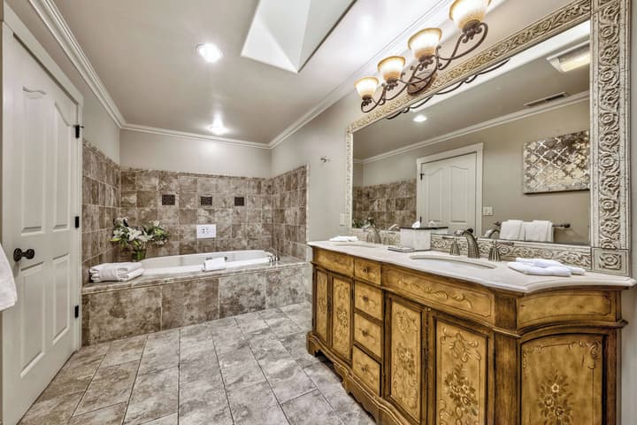 Forest Suites Resort at Heavenly Village