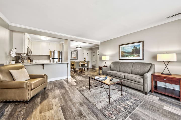 Forest Suites Resort at Heavenly Village