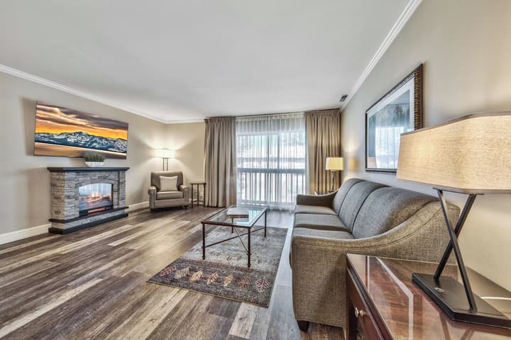 Forest Suites Resort at Heavenly Village
