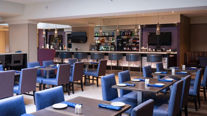 Holiday Inn Toronto - Int'l Airport by IHG