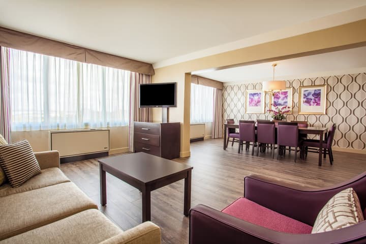 Holiday Inn Toronto - Int'l Airport by IHG