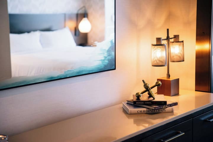 Renaissance Los Angeles Airport Hotel