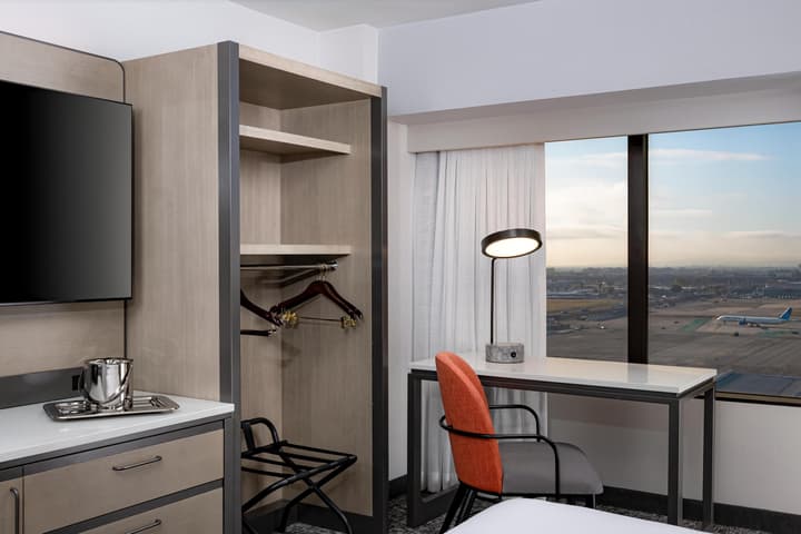 Hilton Los Angeles Airport