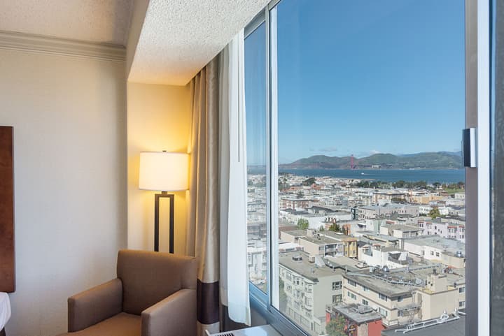 Comfort Inn by the Bay