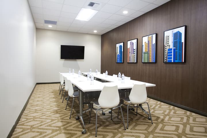 Redac Gateway Hotel In Torrance