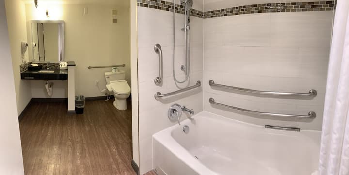 Redac Gateway Hotel In Torrance