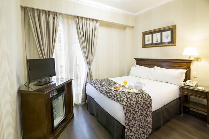 Claridge Hotel