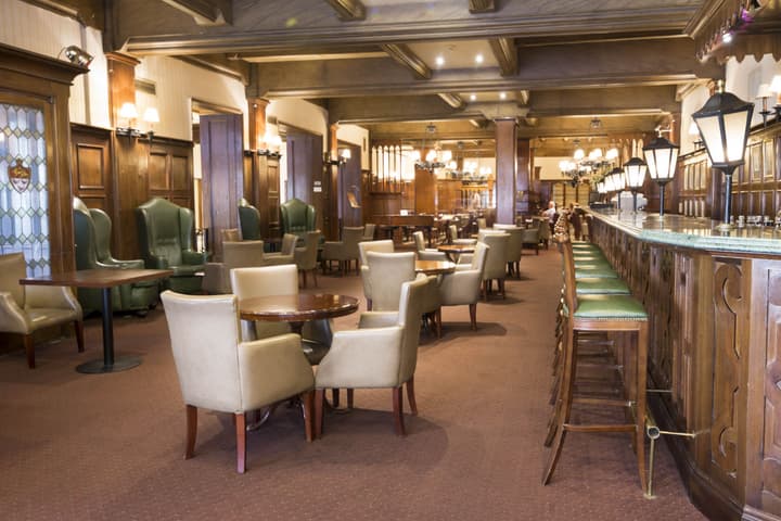 Claridge Hotel