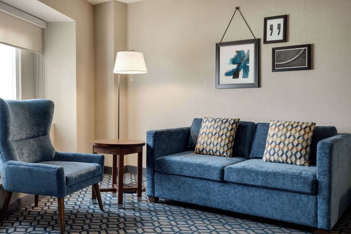 Wyndham Grand Fallsview Hotel
