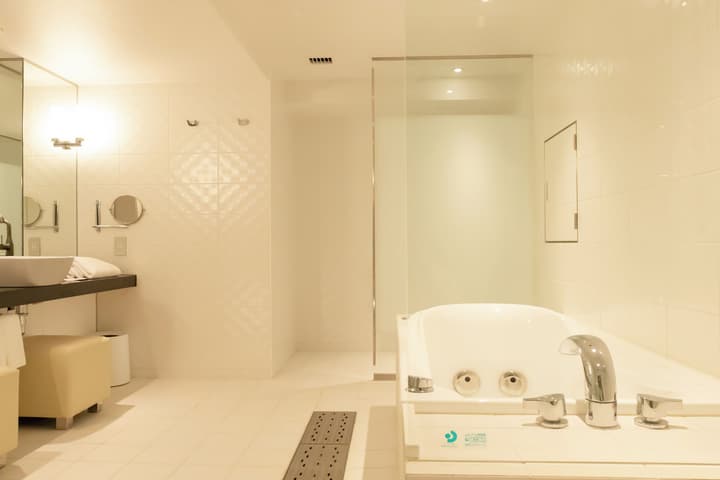 Cross Hotel Osaka（ORIX HOTELS & RESORTS）