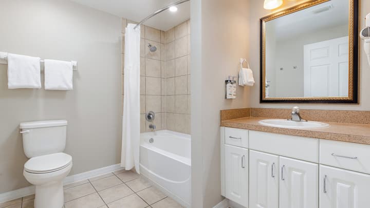 Holiday Inn Club Vacations at Orange Lake Resort by IHG