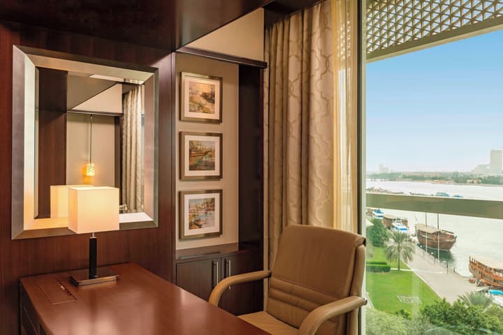 Sheraton Dubai Creek Hotel & Towers