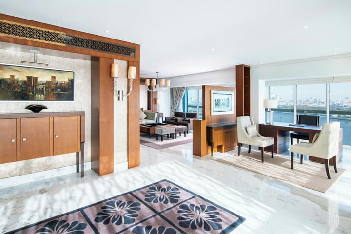 Sheraton Dubai Creek Hotel & Towers