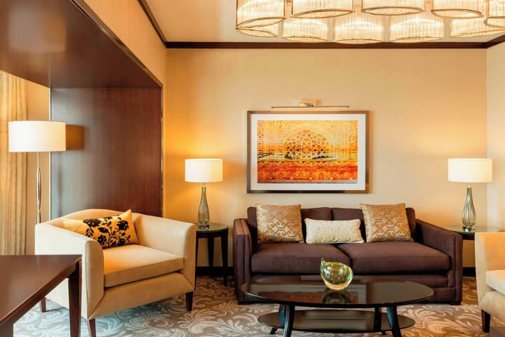 Sheraton Dubai Creek Hotel & Towers