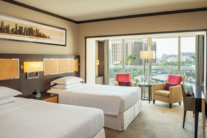 Sheraton Dubai Creek Hotel & Towers