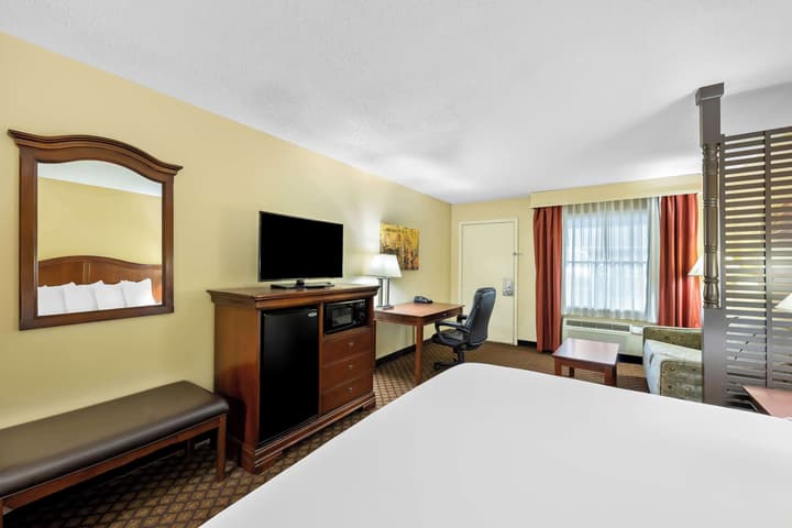 Best Western Coach House