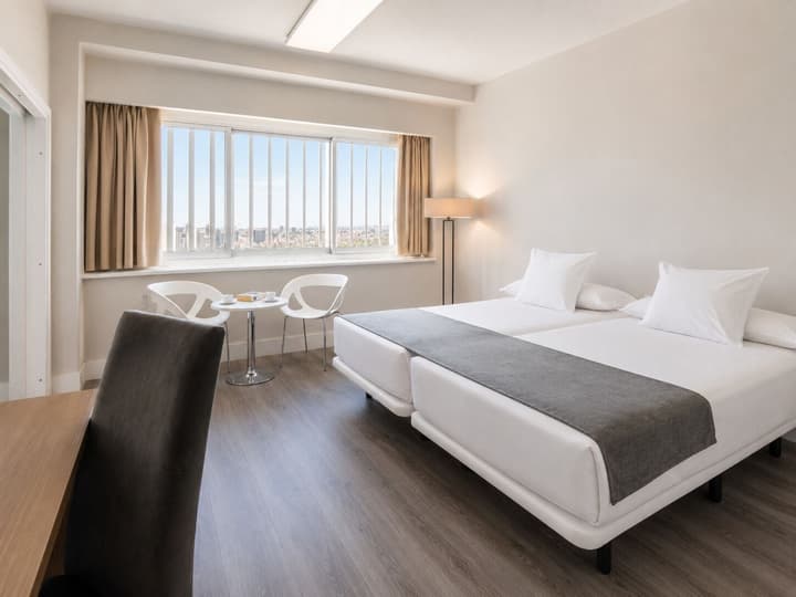 Hotel Chamartin The One