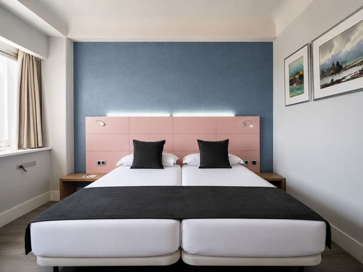 Hotel Chamartin The One