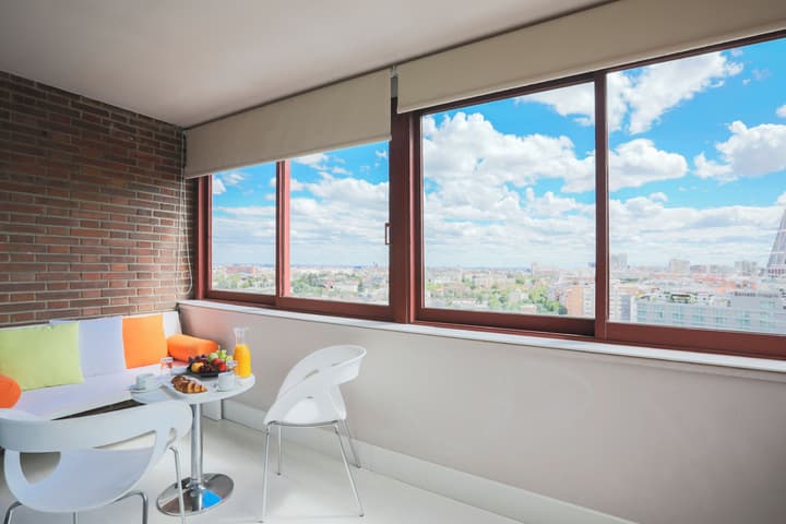 Hotel Chamartin The One