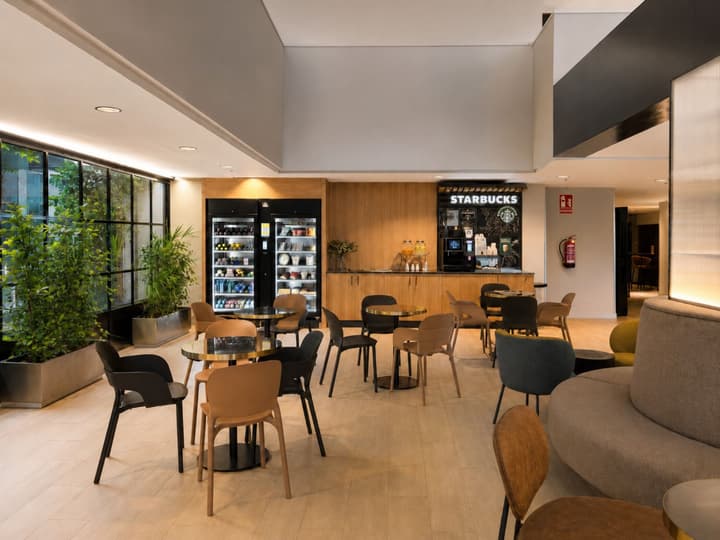 Hotel Chamartin The One