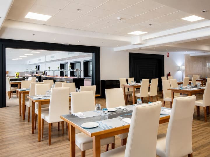 Hotel Chamartin The One